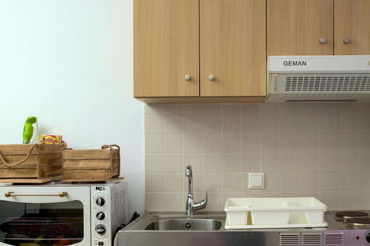 Warm Studio Apartment In Heraklion Esterno foto